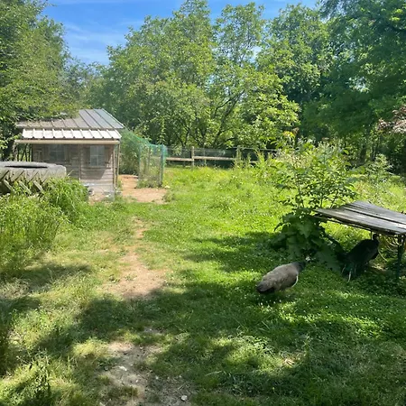 Double Et Calme Bed & Breakfast *